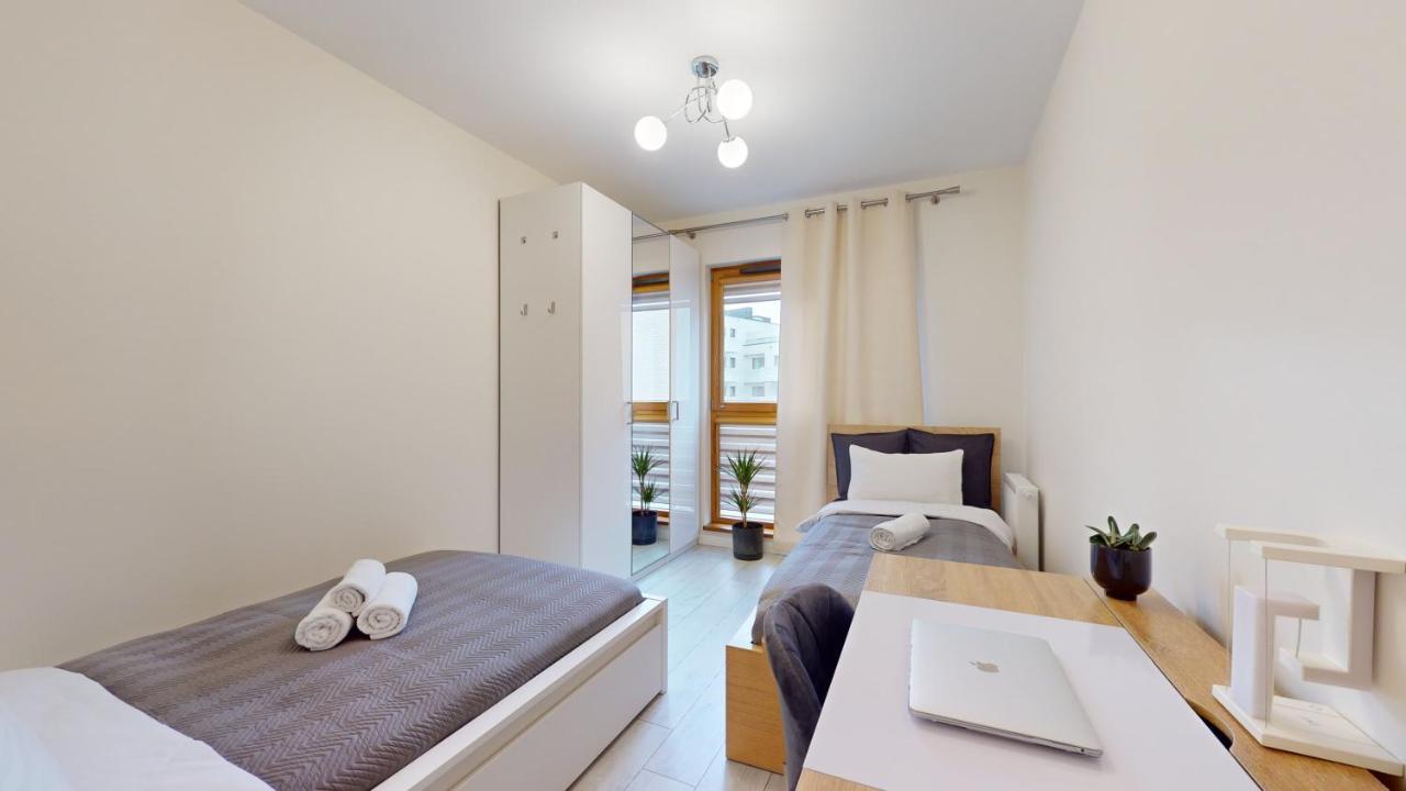 Family House Near The Market Square -Perfect For Family & Business Stays - Ksiecia Witolda Street 500 Steps To Market Square - 2 Bedrooms,2 Parking Places Wrocław Zewnętrze zdjęcie