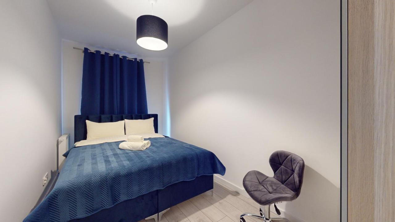 Family House Near The Market Square -Perfect For Family & Business Stays - Ksiecia Witolda Street 500 Steps To Market Square - 2 Bedrooms,2 Parking Places Wrocław Zewnętrze zdjęcie