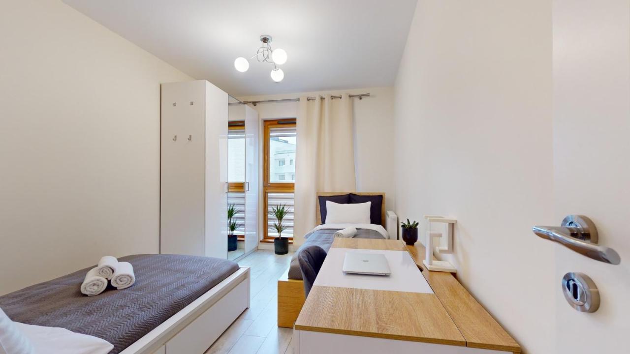 Family House Near The Market Square -Perfect For Family & Business Stays - Ksiecia Witolda Street 500 Steps To Market Square - 2 Bedrooms,2 Parking Places Wrocław Zewnętrze zdjęcie
